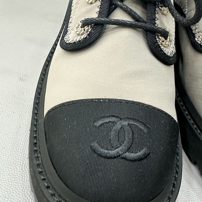 Chanel香奈兒23p格子靴 靴子灰色 熊貓 比黑白靴耐髒 百搭 雙C logo鏈條靴-1