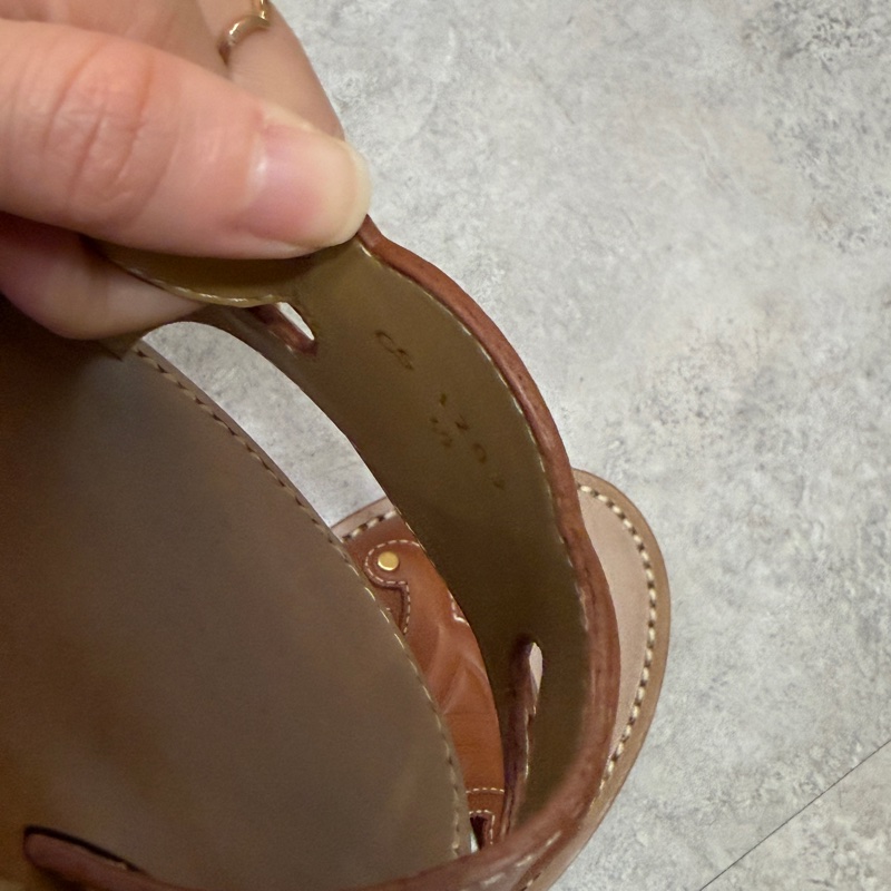 Celine 咖牛皮Marina凱旋門拖鞋-13