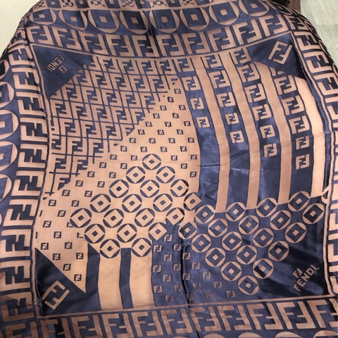FENDI 啡藍色絲巾 XB789