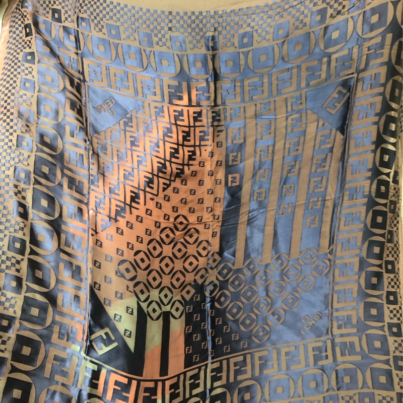 FENDI 啡藍色絲巾 XB789-4