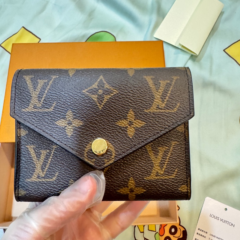 LV女短夾（全新未用）-4