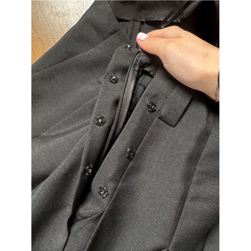 Prada 黑色半截裙-5