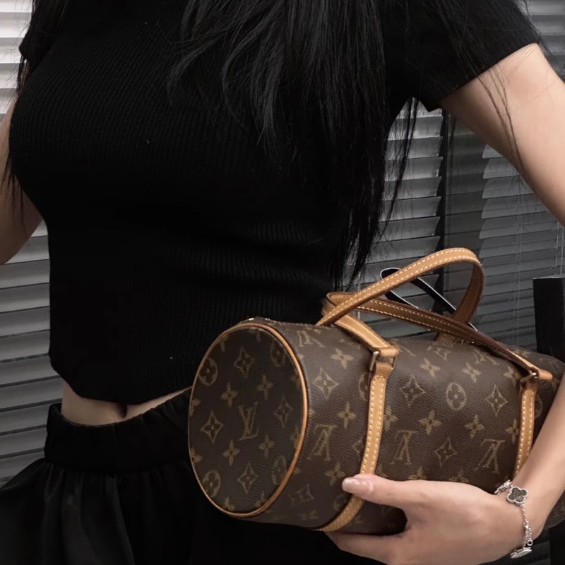 新上架❤️🔥LV Papillon 巴比隆26🤎有塵袋🤎老花圓筒包-8