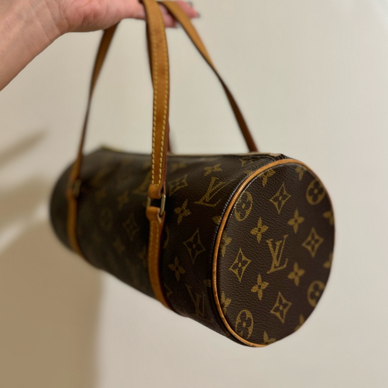 新上架❤️🔥LV Papillon 巴比隆26🤎有塵袋🤎老花圓筒包-14