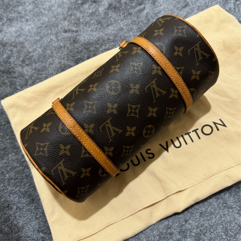 新上架❤️🔥LV Papillon 巴比隆26🤎有塵袋🤎老花圓筒包-39