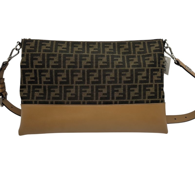 【美收精品】FENDI 老花側背包 C-147【隔月月中將轉賣至日本 上架期限30天】-1