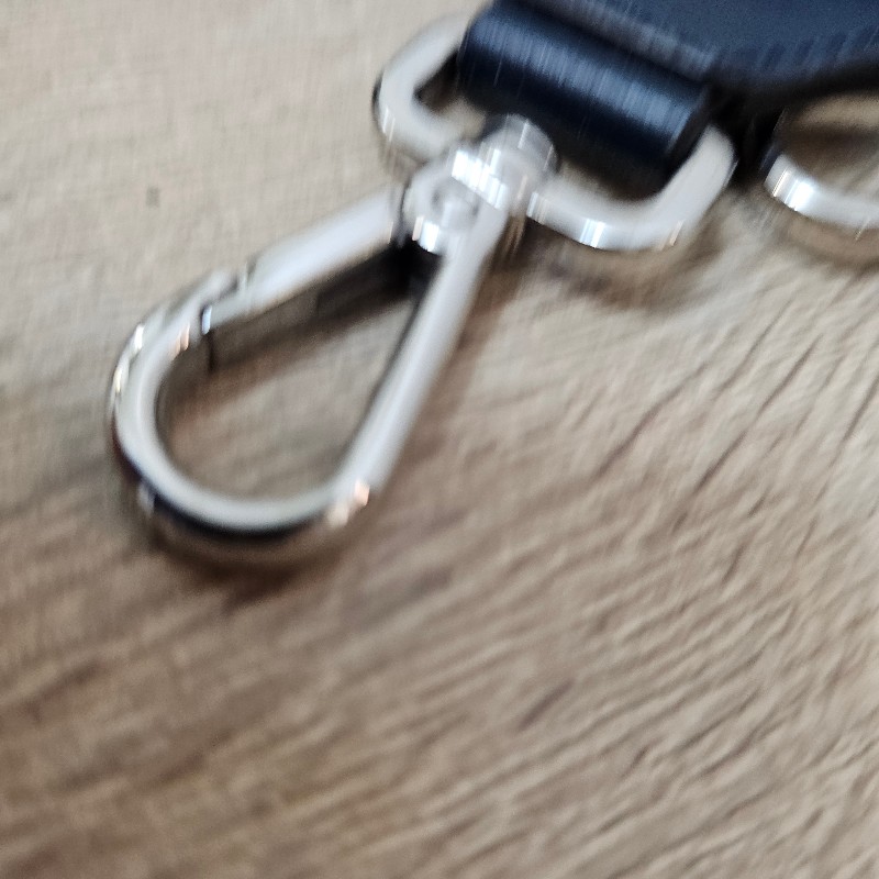 [質感好物過年福利出🧧]Fendi深藍牛皮FF logo拉鏈肩斜背相機包-18