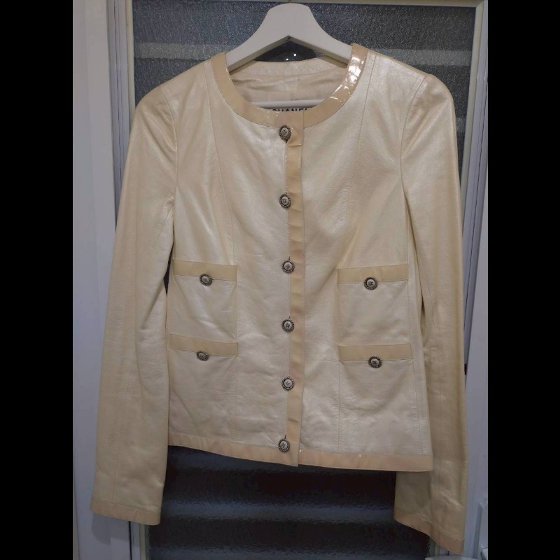 Chanel 珠光膚皮漆皮邊四口袋皮外套-0