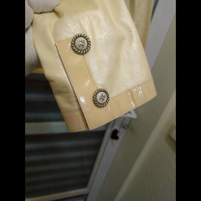 Chanel 珠光膚皮漆皮邊四口袋皮外套-9