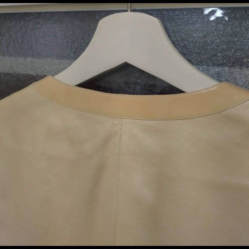 Chanel 珠光膚皮漆皮邊四口袋皮外套-20