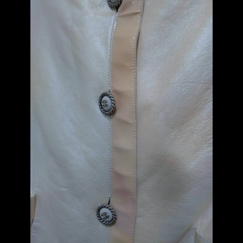 Chanel 珠光膚皮漆皮邊四口袋皮外套-27