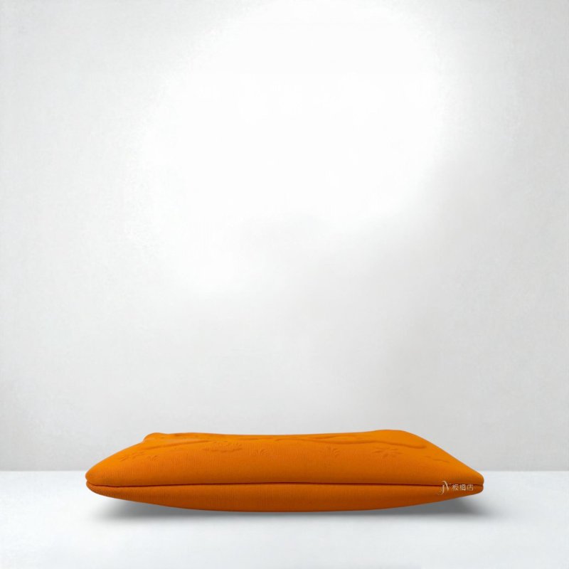 Hermes 經典橘太空棉Neobain Poulpe Fiction壓花字樣兩隻豹一字拉收納包-4