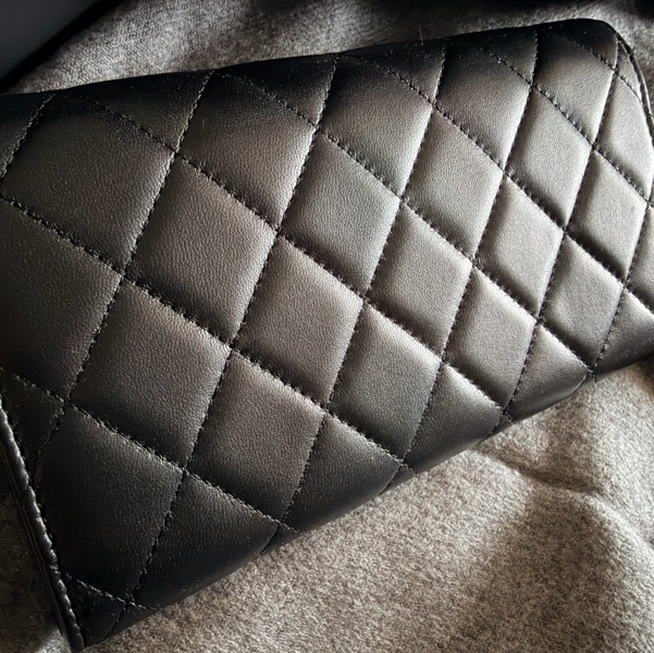 Chanel 黑金羊皮長夾-8