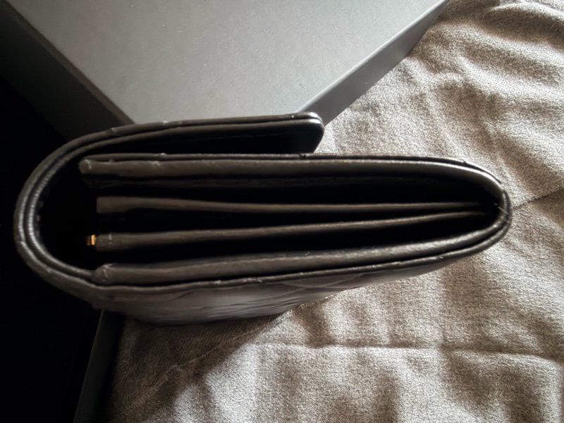 Chanel 黑金羊皮長夾-9