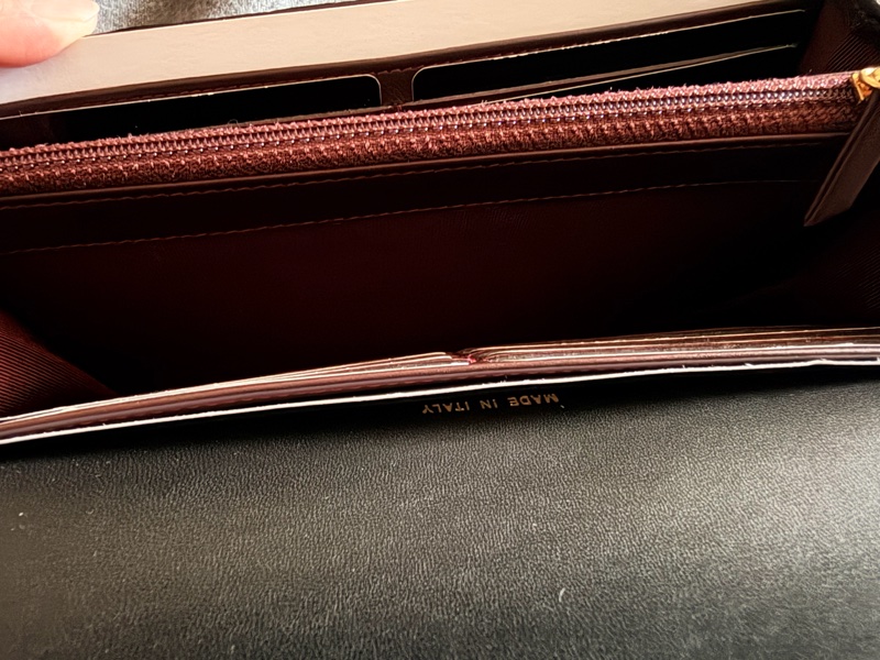 Chanel 黑金羊皮長夾-12