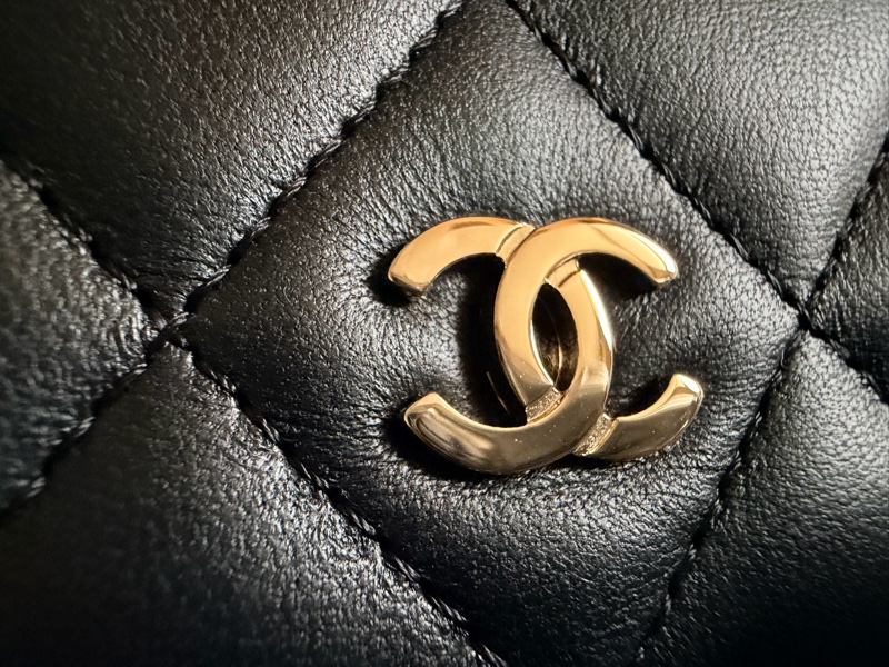 Chanel 黑金羊皮長夾-20