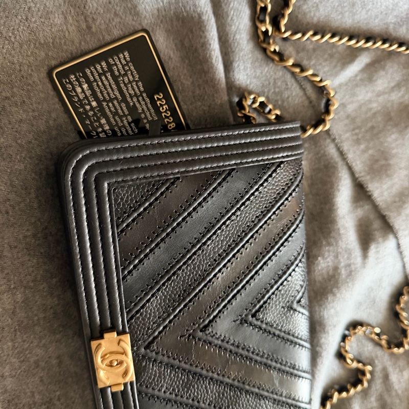 Chanel 限量款黑金 牛皮 BOY woc-3