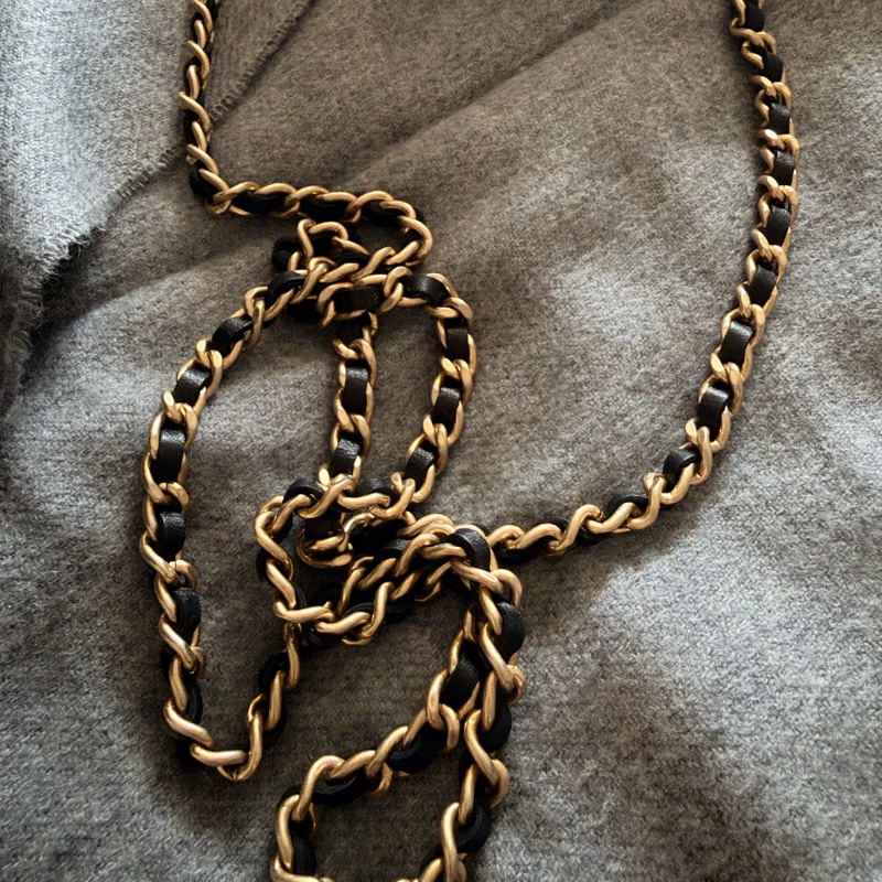 Chanel 限量款黑金 牛皮 BOY woc-17