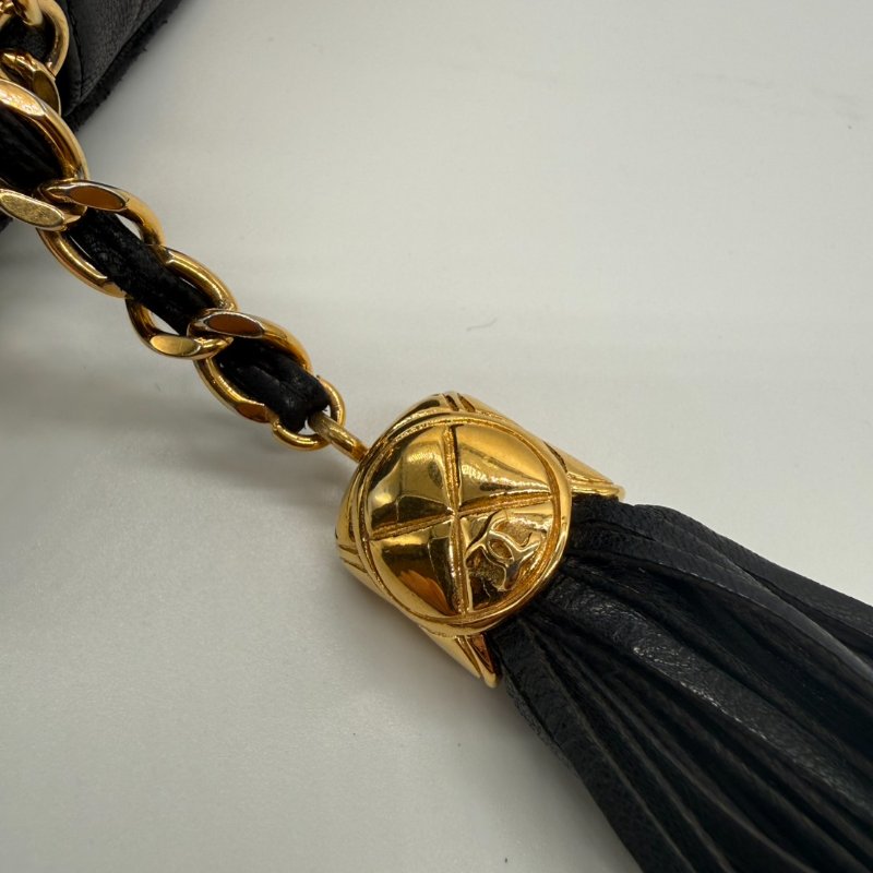 CHANEL 黑色菱格紋小羊皮相機包#2開-14