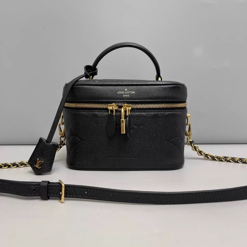 LV路易威登Vanity黑色牛皮壓紋小號化妝包 芯片