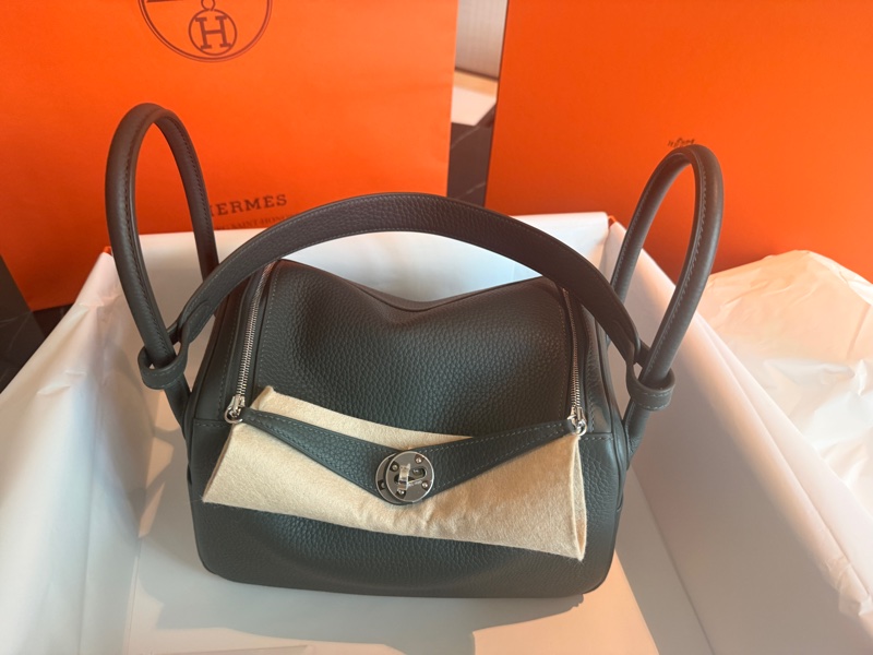 Hermès Lindy 26｜深灰銀扣｜2026 專櫃最新購入K 刻印-8