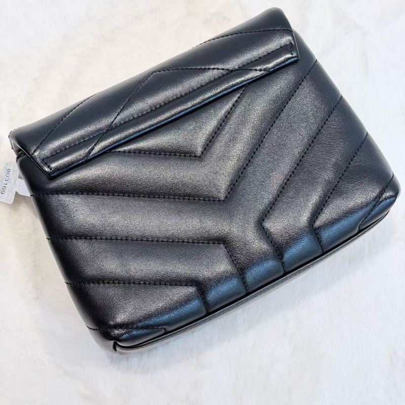 ▪️超可愛小個子必入▪️YSL LouLou Toy方胖子肩帶款斜挎包 黑色 銀Logo絎縫-1