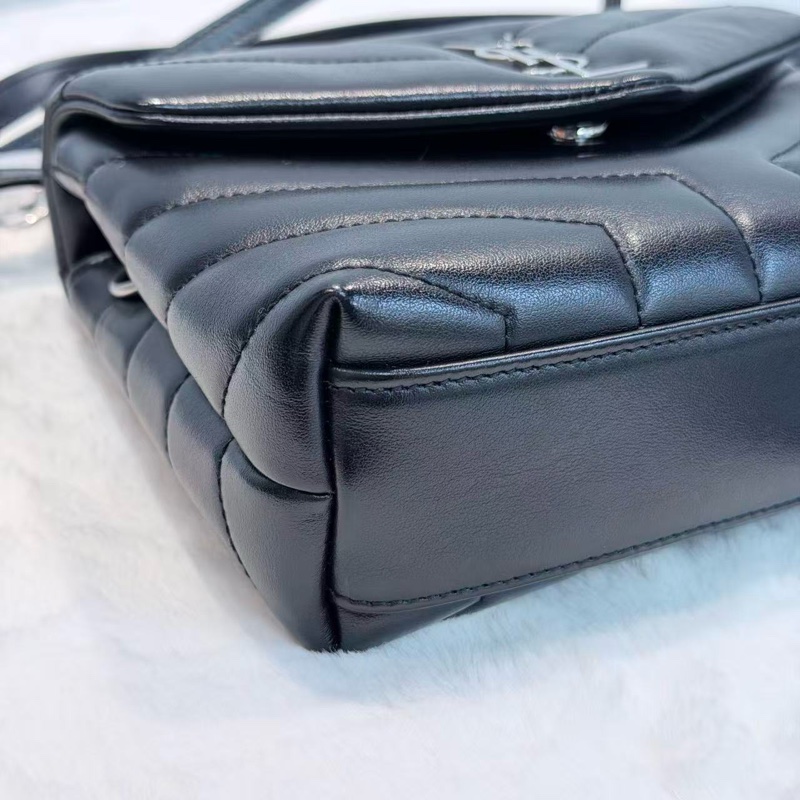 ▪️超可愛小個子必入▪️YSL LouLou Toy方胖子肩帶款斜挎包 黑色 銀Logo絎縫-3