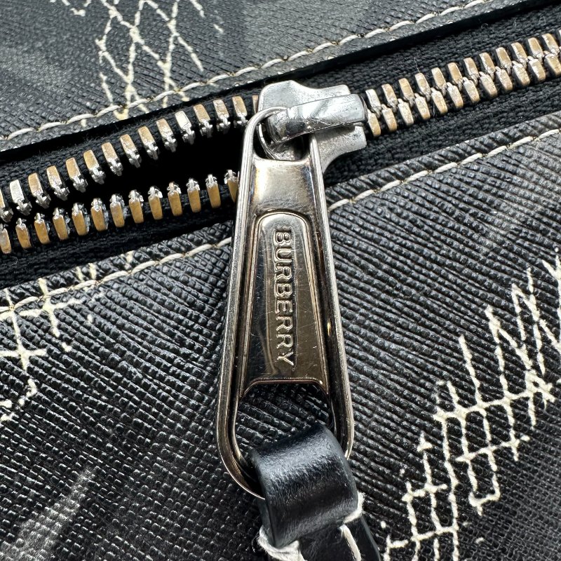 【美收精品】BURBERRY 黑色花紋腰包 C-148【隔月月中將轉賣至日本 上架期限30天】-10