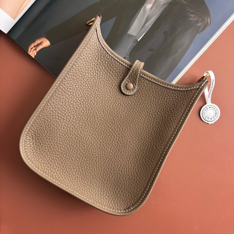 ::HERMES:: K刻 Mini Evelyne 16大象灰小牛皮金釦鏤空洞H LOGO灰背帶肩背斜背包-1