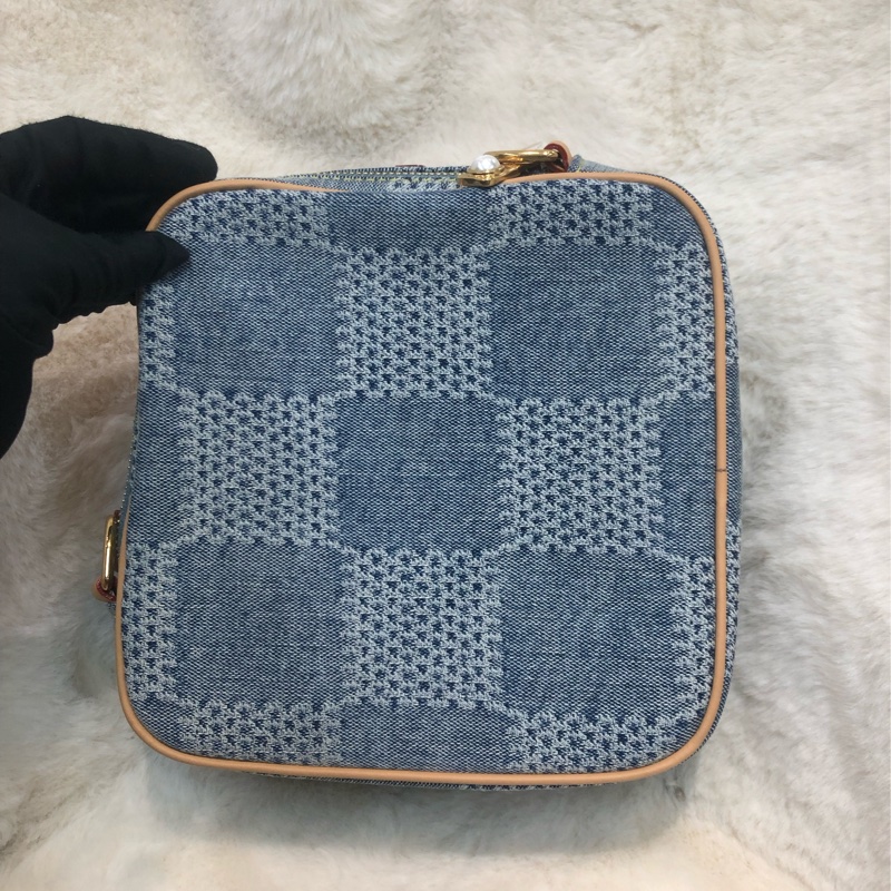 LV 牛仔棋盤格日字袋斜版 丹寜 男/女 XC197-1