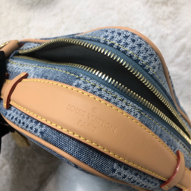 LV 牛仔棋盤格日字袋斜版 丹寜 男/女 XC197-8