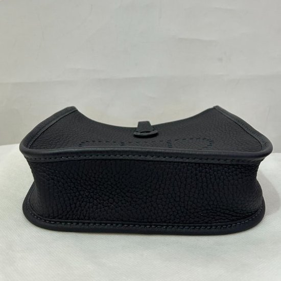 HERMES 3Y深藍Caban Mini Evelyne-4