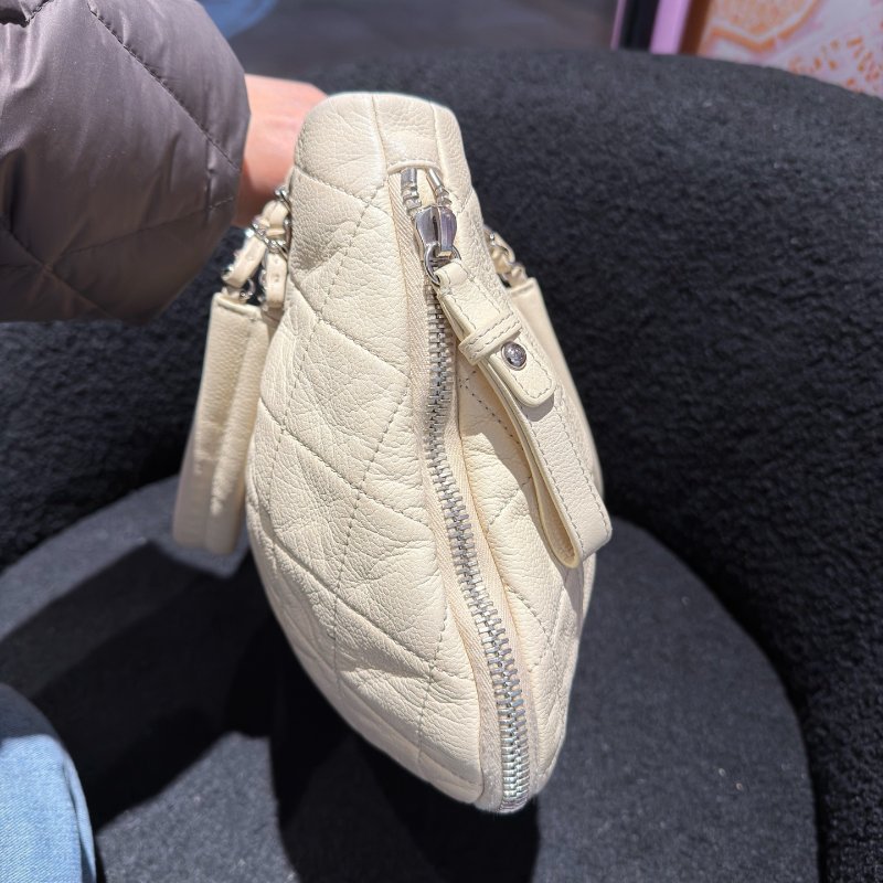香奈兒Chanel奶油白色大雙C鏈條單肩托特包-3