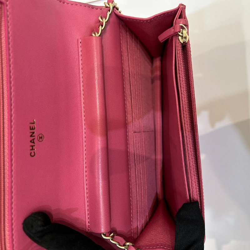 CHANEL粉羊皮霧金WOC-8