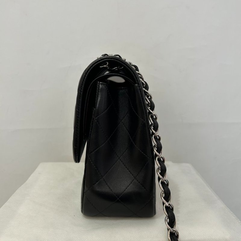 Chanel黑銀羊皮COCO FLAP JUMBO 30cm-1