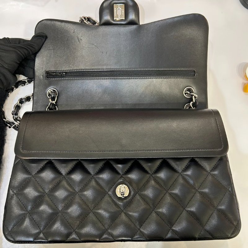 Chanel黑銀羊皮COCO FLAP JUMBO 30cm-7