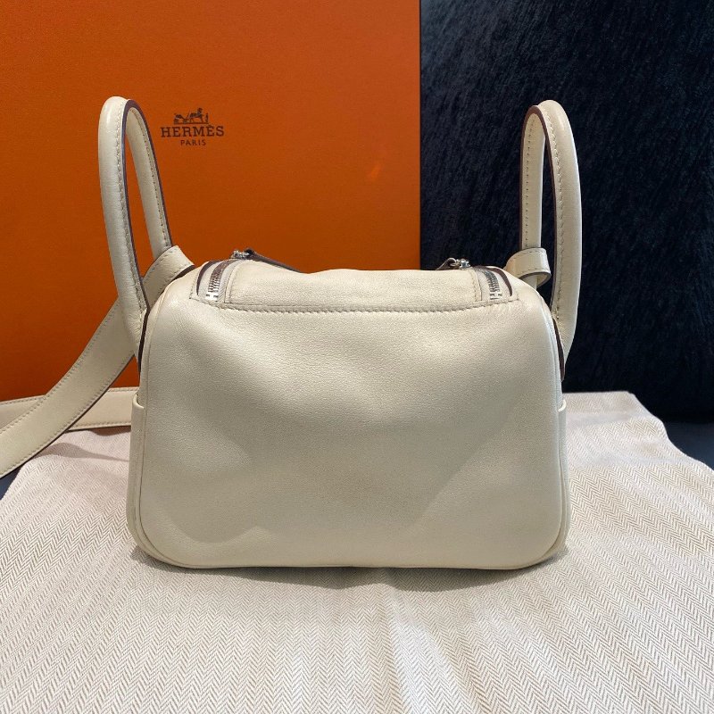 愛馬仕Hermes Lindy 奶油白銀扣Swift皮迷你包-1