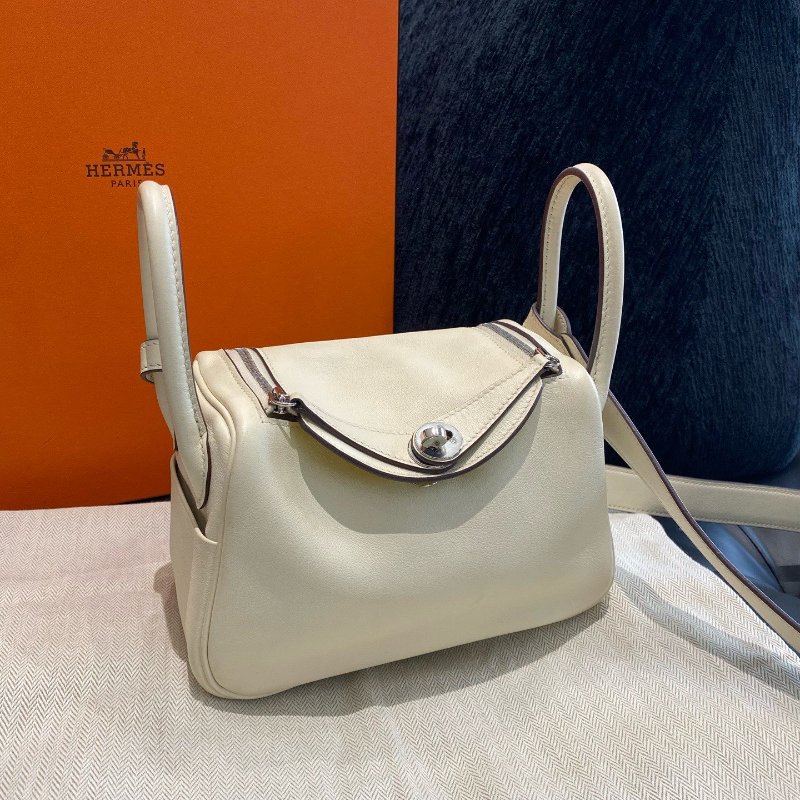 愛馬仕Hermes Lindy 奶油白銀扣Swift皮迷你包-2