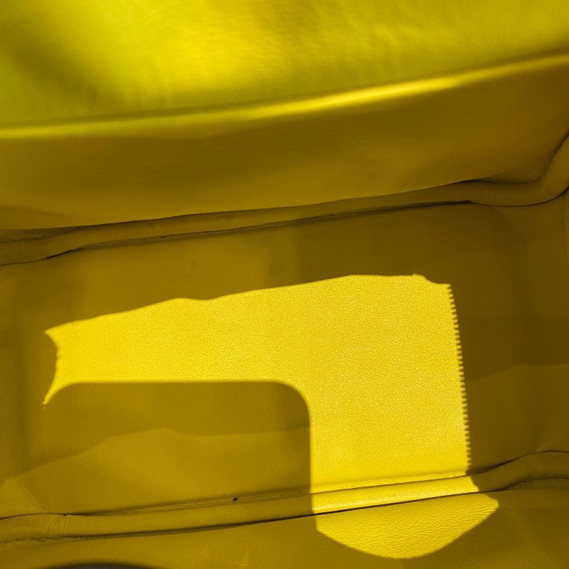 愛馬仕Hermes Lindy 奶油白銀扣Swift皮迷你包-9