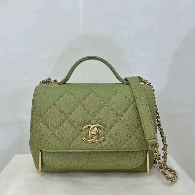 CHANEL 抹茶綠淡金郵差包-0