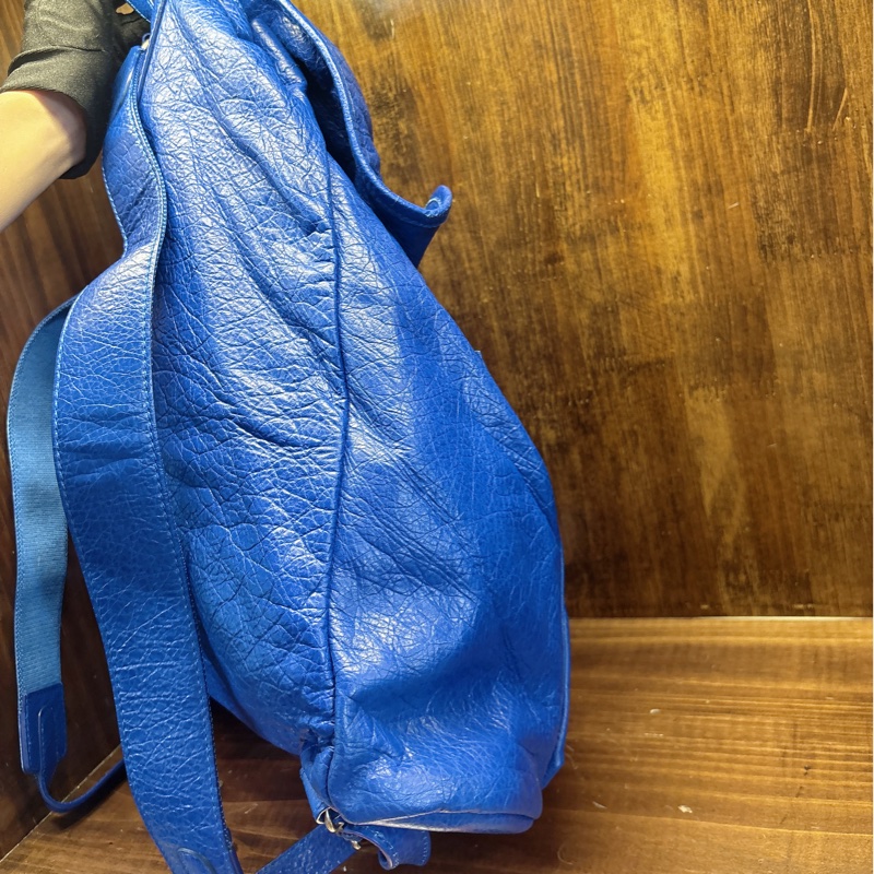 Balenciaga 藍色皮革背包-2