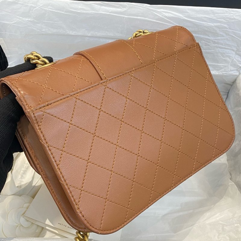 香奈兒Chanel孟買繫列限量款中號蟒蛇皮拼牛皮郵差鏈條包-4