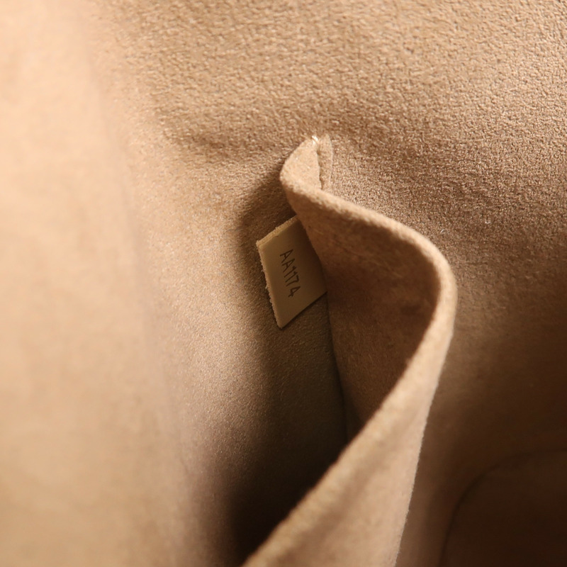 LOUIS VUITTON Epi Alma MM銀扣手挽袋-6