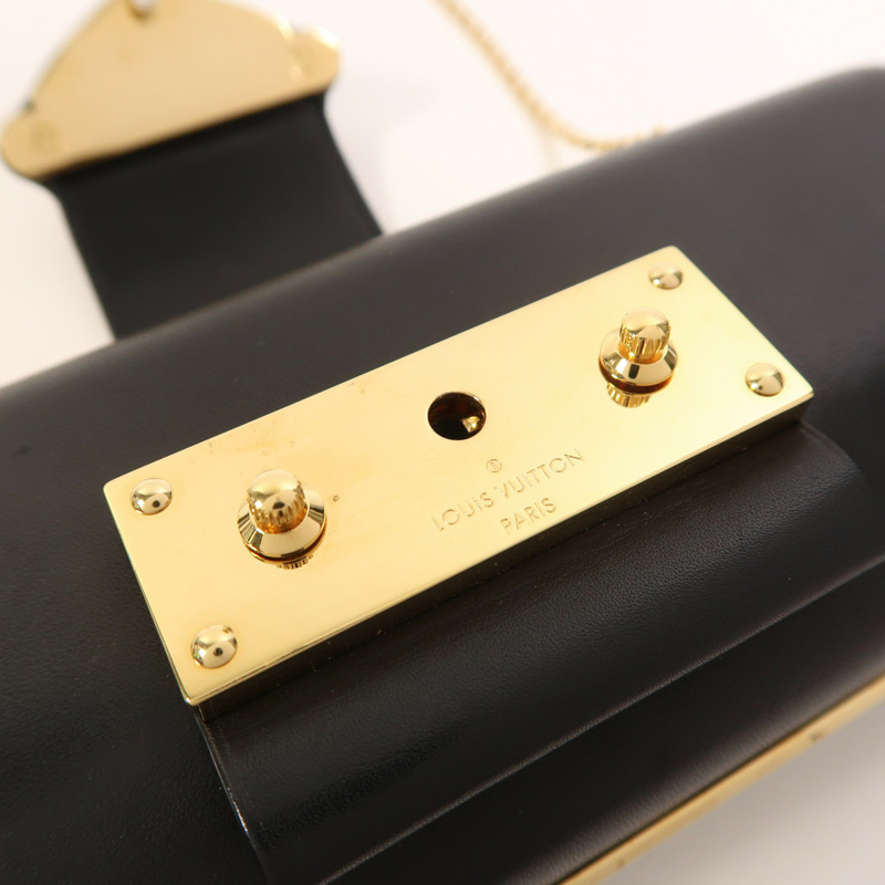 LOUIS VUITTON 牛皮皮革Chain Shoulder金扣鏈帶肩背袋-15