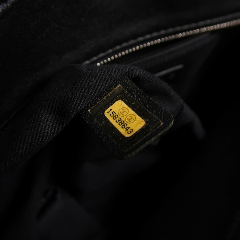 CHANEL 牛皮皮革Chain Shoulder銀扣鏈帶肩背袋-6