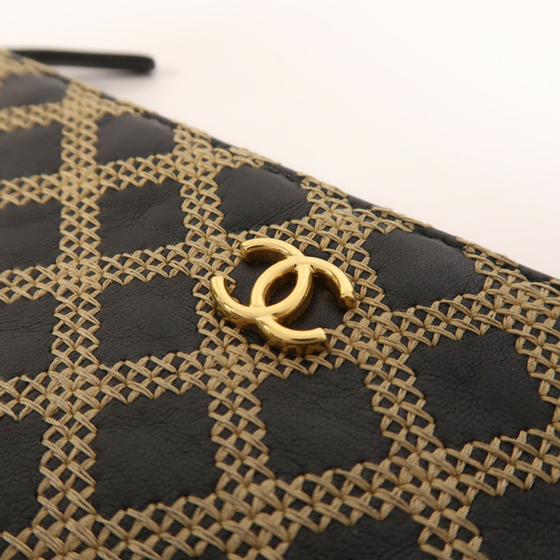 CHANEL 羊皮皮革Clutch金扣手拿包-9