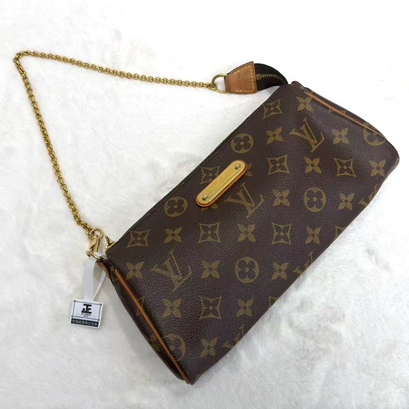 Y2K必備單品❤️‍🔥LV Pochette Eva LV鏈條斜挎包-0