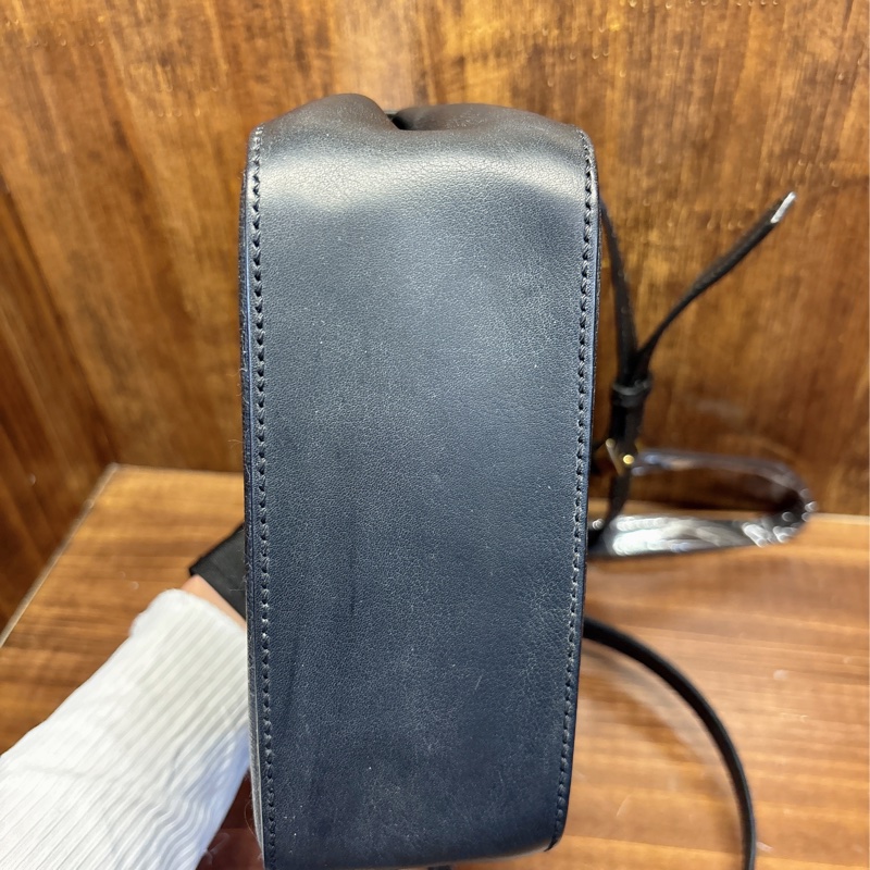 Fendi 手提斜孭袋-3