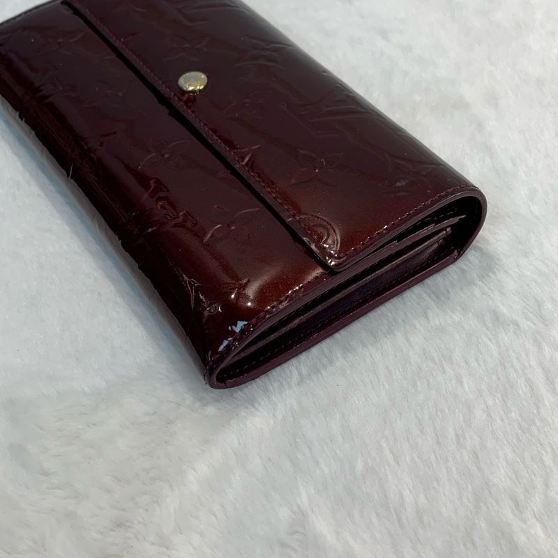 不失禮新年賀禮必送🧧LV暗紅漆皮長款銀包-2