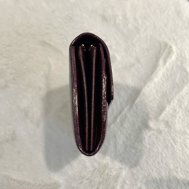 不失禮新年賀禮必送🧧LV暗紅漆皮長款銀包-4